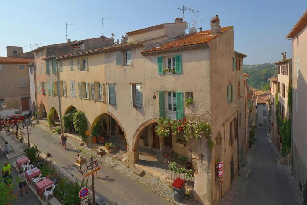 Appartement Situe Place Des Arcades A Biot A 4 Min De La Mer Et Des Plages エクステリア 写真